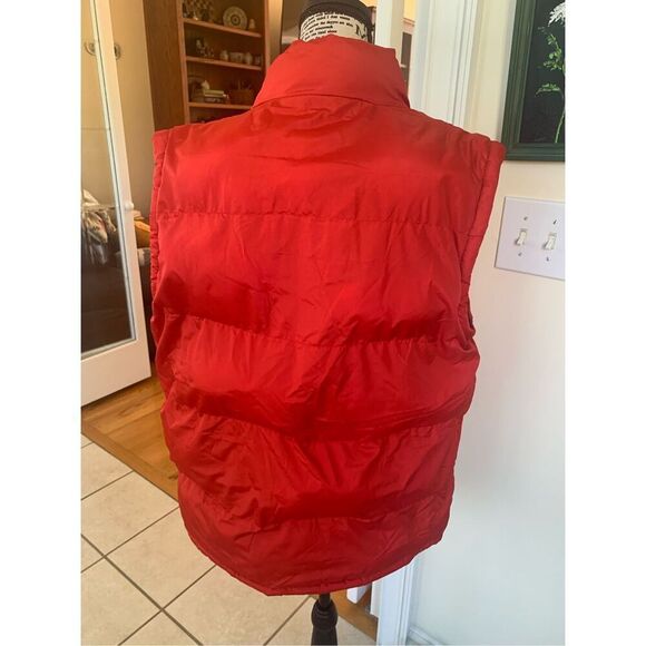 U.S. Polo Association Lightweight Red Puffer Vest - Picture 2 of 9